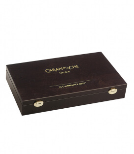 Caran d'Ache Luminance 6901 Wooden Box (76 цветов)